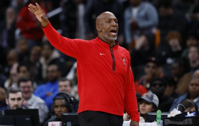 开云体育下载-追平21世纪最差成绩 比卢普斯三连钓仍稳坐钓鱼台