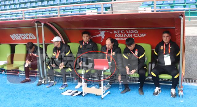 kaiyun-AFC强制规定禁止抗议裁判判罚 U20国青队放弃申诉