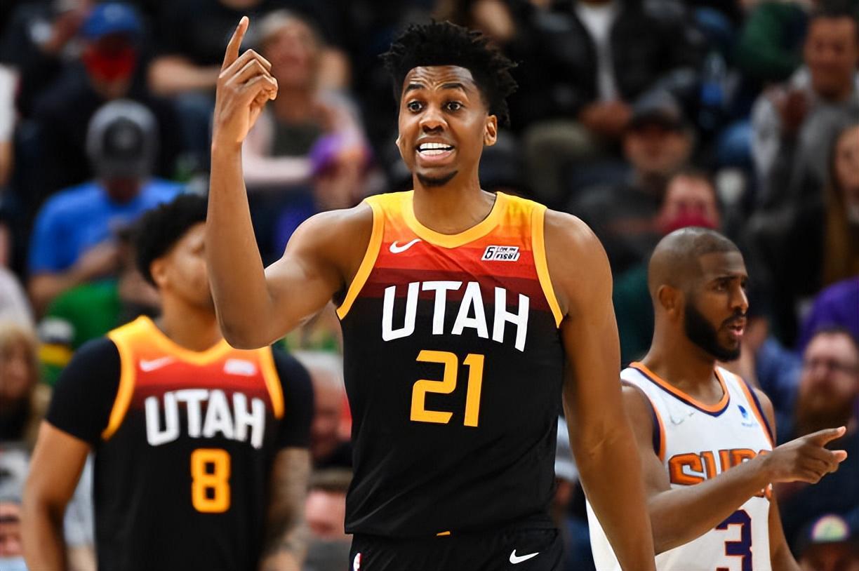 上海队邀请大白边跟队试训，他会在新赛季出现在CBA赛场上吗？